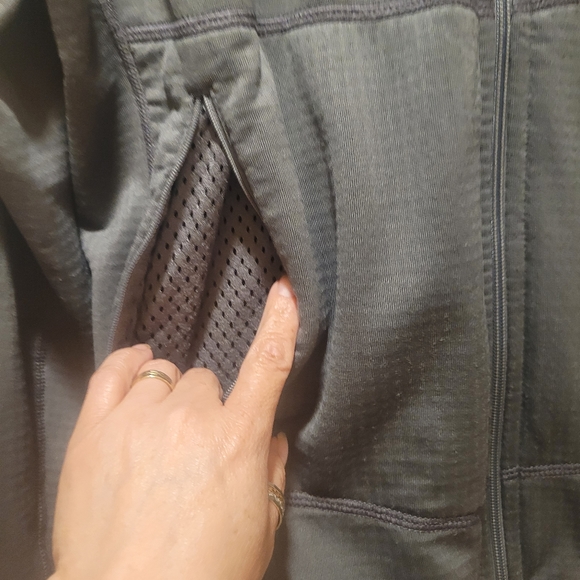 Patagonia long sleeve - Picture 10 of 10